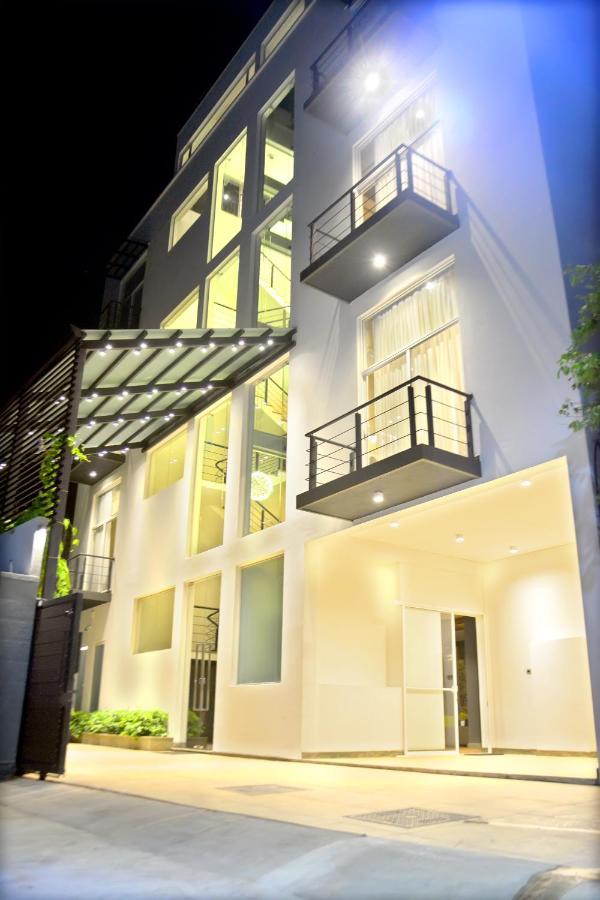 Belmont Boutique Hotel - Free Airport Shuttle Service เนกอมโบ ภายนอก รูปภาพ